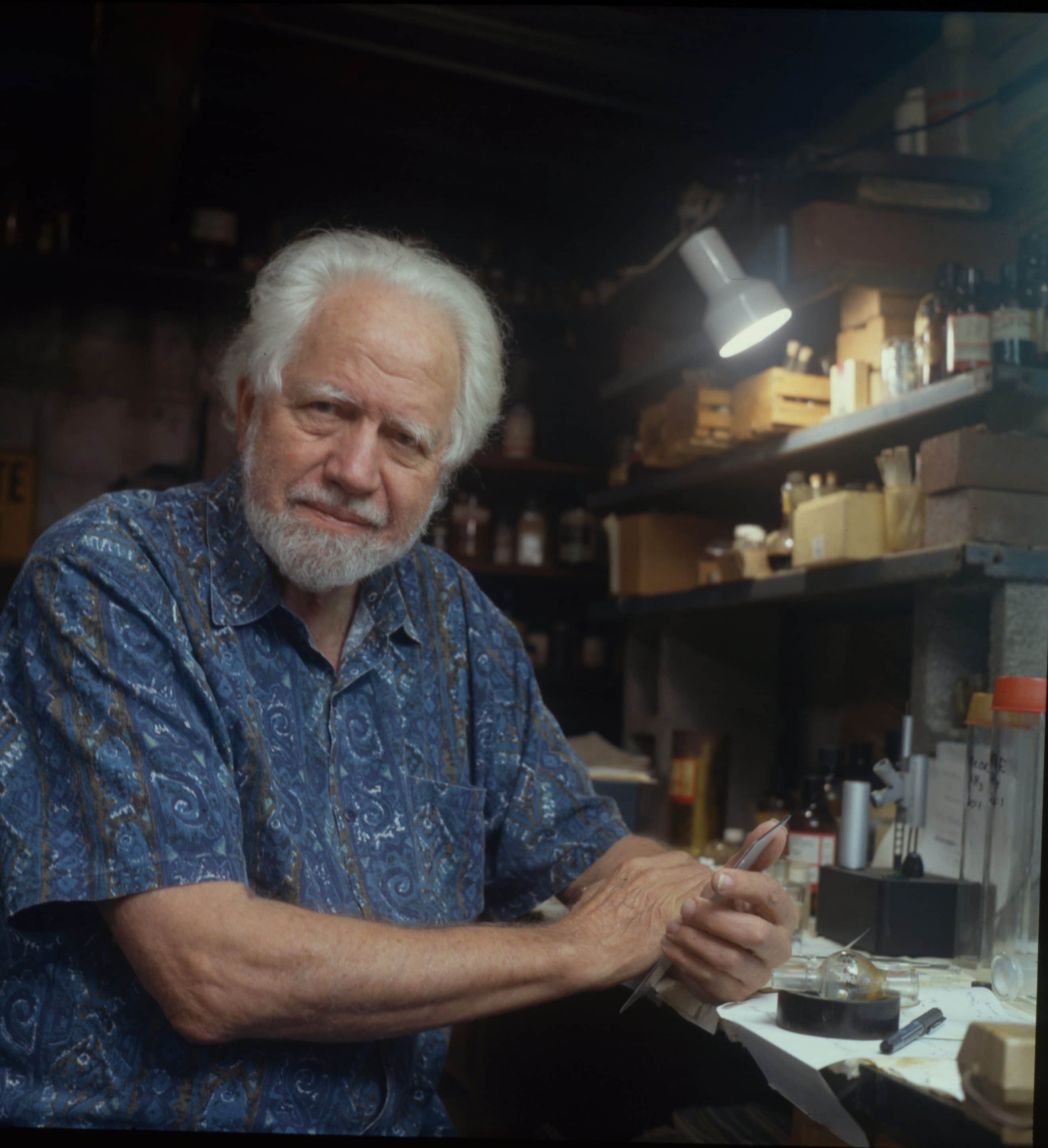 Sasha Shulgin in his lab